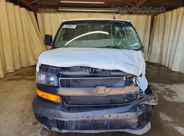 1GCWGAFPXS1270608 2025 CHEVROLET EXPRESS White Widok z przodu