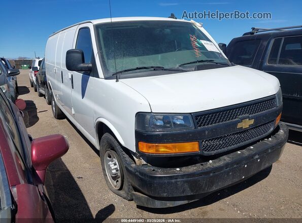 1GCWGBFP1P1202811 2023 CHEVROLET EXPRESS Белый Передняя правая четверть