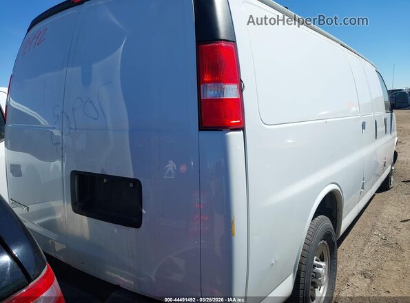 1GCWGBFP1P1202811 2023 CHEVROLET EXPRESS Белый Задняя правая четверть