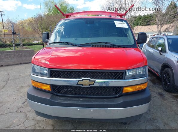 1GCZGGF71S1198049 2025 CHEVROLET EXPRESS Red Vista interior trasera