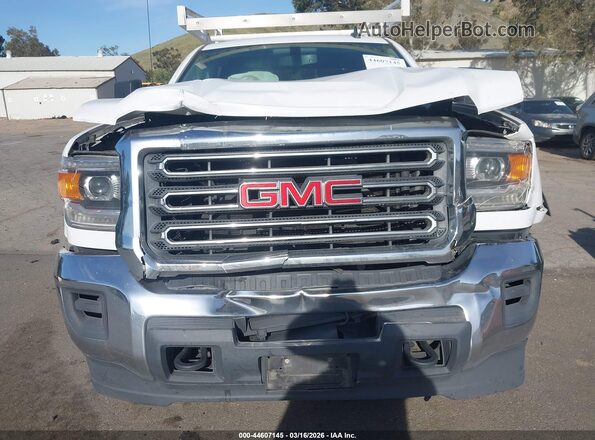 1GD11NEG8KF111587 2019 GMC SIERRA White ხელსაწყოთა პანელის ხედი