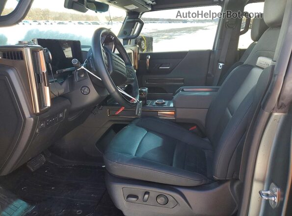 1GKB0RDC5RU100204 2024 GMC HUMMER Зеленый Вид салона спереди