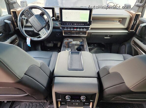 1GKB0RDC6RU102303 2024 GMC HUMMER Зеленый Вид панели приборов