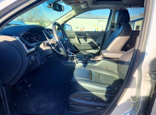 1GKKVSKD3HJ288564 2017 GMC ACADIA Серебряный Вид салона спереди