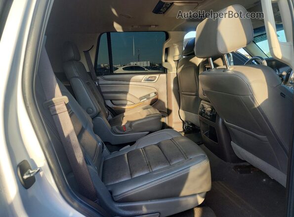 1GKS1CKJ4LR120675 2020 GMC YUKON Белый Вид задних сидений