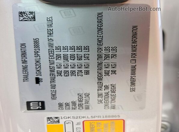 1GKS2DKL5PR188865 2023 GMC YUKON White Widok wnętrza 360 stopni