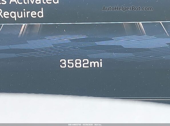 1GNERGKS4TJ205975 2026 CHEVROLET TRAVERSE Белый Вид задних сидений