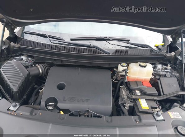 1GNEVGKW1LJ323979 2020 CHEVROLET TRAVERSE Серебряный Вид сзади