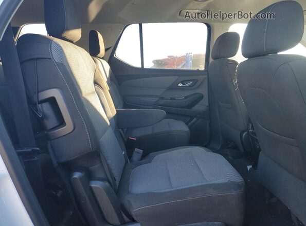 1GNEVGKW2JJ266320 2018 CHEVROLET TRAVERSE White Widok wnętrza z tyłu