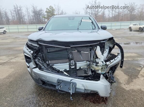 1GNEVGRS8SJ219040 2025 CHEVROLET TRAVERSE Серебряный Вид спереди
