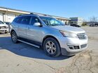 2017 Chevrolet Traverse Lt Серебряный vin: 1GNKVGKD2HJ108734