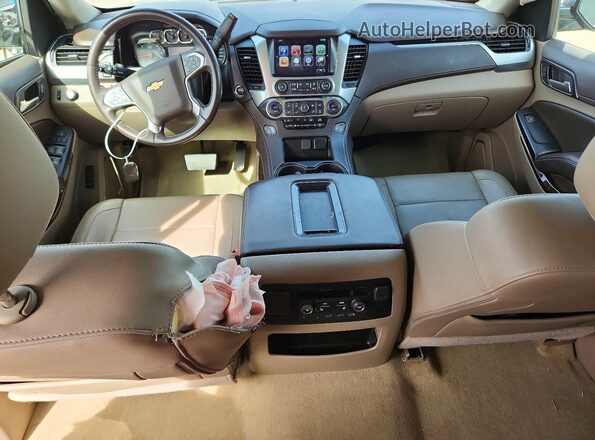 1GNSCBKC5JR282594 2018 CHEVROLET TAHOE Gray Widok deski rozdzielczej
