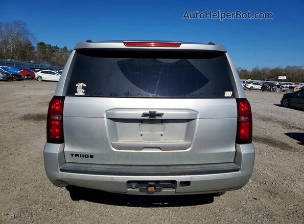 1GNSCBKC7HR166548 2017 CHEVROLET TAHOE Серебряный Вид сзади