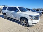 2018 Chevrolet Suburban C1500 Premier White vin: 1GNSCJKC2JR201528
