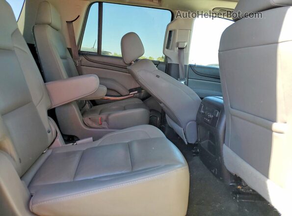 1GNSKBKC2HR190419 2017 CHEVROLET TAHOE Белый Вид задней части салона