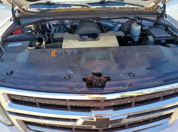 1GNSKBKC2HR190419 2017 CHEVROLET TAHOE Белый Вид подкапотного пространства