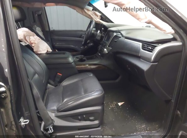 1GNSKBKC4JR107305 2018 CHEVROLET TAHOE Серый Вид салона спереди