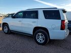 2019 Chevrolet Tahoe K1500 Lt Белый vin: 1GNSKBKC4KR170776