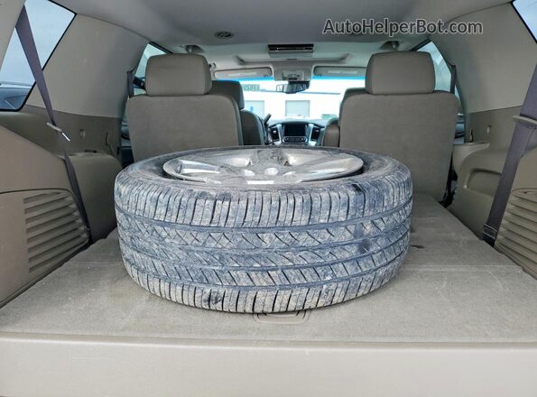 1GNSKBKC7JR336836 2018 CHEVROLET TAHOE Белый Вид наклейки с VIN-кодом