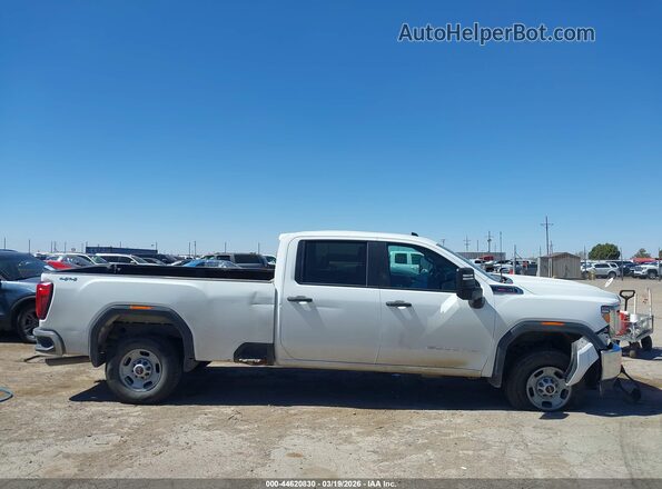 1GT19LE7XMF128749 2021 GMC SIERRA White Widok wnętrza z tyłu
