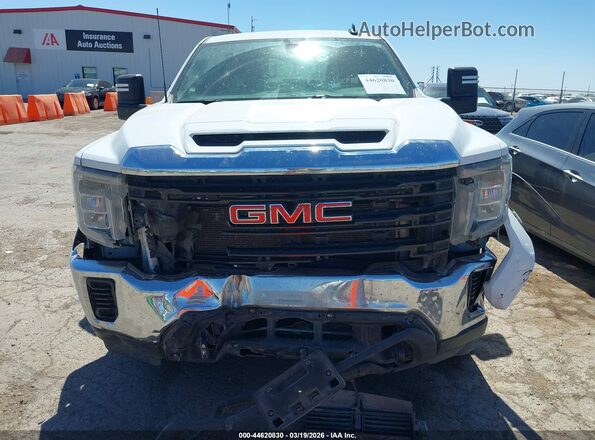 1GT19LE7XMF128749 2021 GMC SIERRA White Widok z przodu