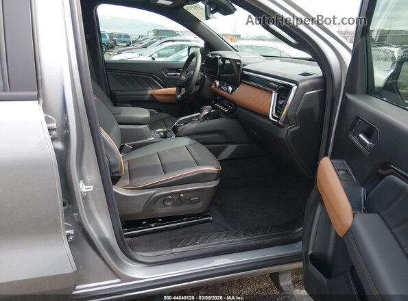 1GTP2DEK7T1127949 2026 GMC CANYON Серый Вид салона спереди