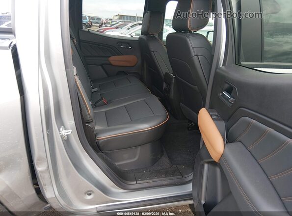 1GTP2DEK7T1127949 2026 GMC CANYON Серый Вид наклейки с VIN-кодом