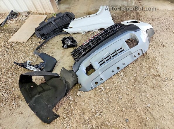 1GTP6DEK4R1194697 2024 GMC CANYON Белый Вид подкапотного пространства
