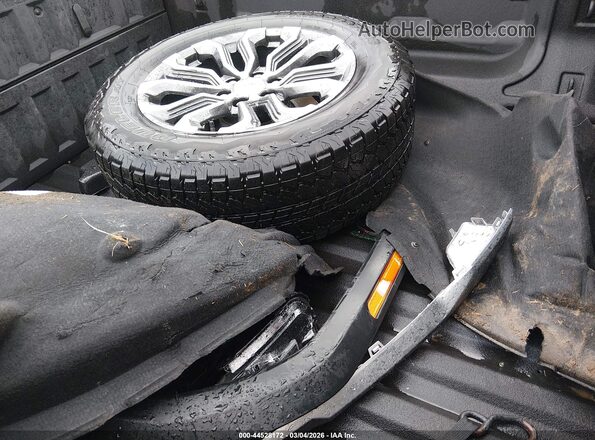1GTP6FEK2R1299945 2024 GMC CANYON Red Widok zestawu wskaźników