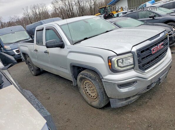 1GTV2LEC2JZ181541 2018 GMC SIERRA Silver Front right