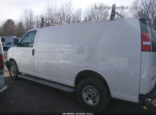 1GTW7AF75N1241733 2022 GMC SAVANA 2500 White Vista interior de 360 grados