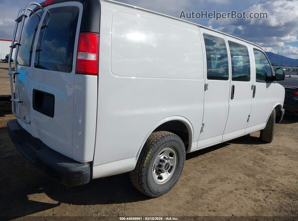 1GTW7AFF4H1906200 2017 GMC SAVANA 2500 Белый Задняя правая четверть