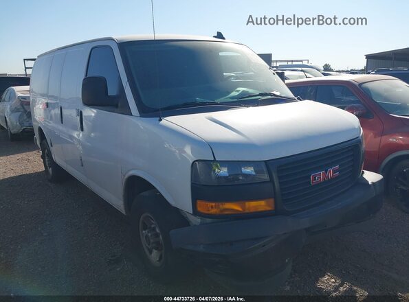 1GTW7AFP3L1261301 2020 GMC SAVANA CARGO Белый Передняя правая четверть