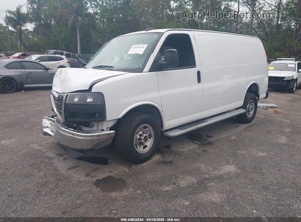 1GTW7AFP3R1249416 2024 GMC SAVANA CARGO Белый Передняя левая четверть