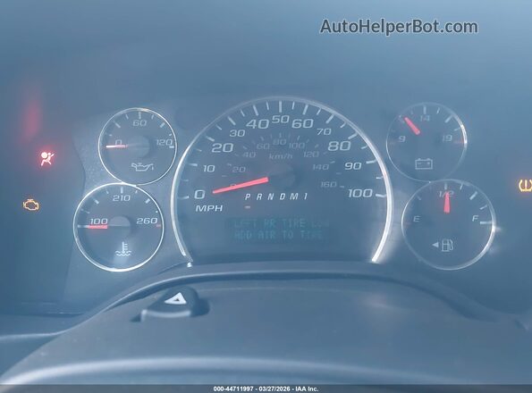 1GTW7AFP5S1140820 2025 GMC SAVANA CARGO White Вид задніх сидінь
