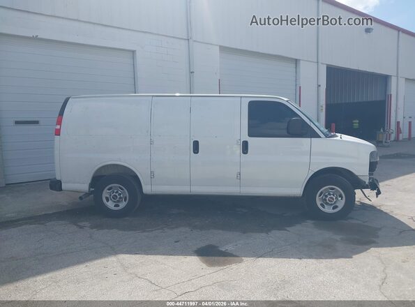 1GTW7AFP5S1140820 2025 GMC SAVANA CARGO White Панорамний вид салону 360°
