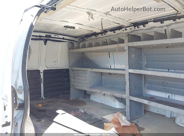 1GTZ7GFP9P1110341 2023 GMC SAVANA CARGO White VIN կոդի պիտակի տեսք