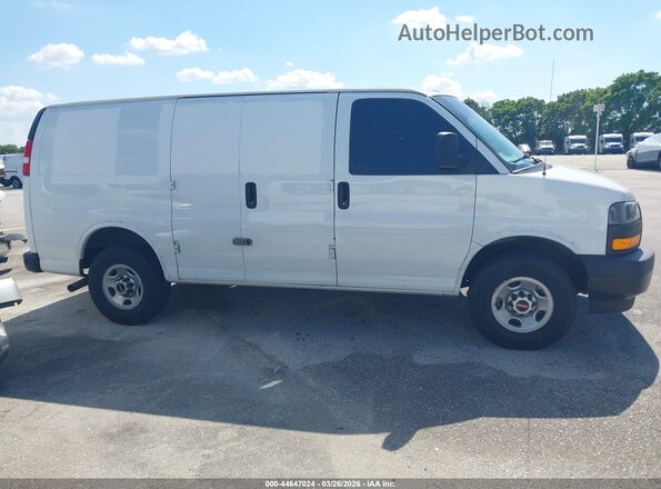 1GTZ7GFP9P1152833 2023 GMC SAVANA CARGO White Vista interior trasera