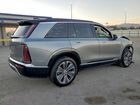 2026 Cadillac Vistiq Luxury Серебряный vin: 1GYC3KML9TZ700209