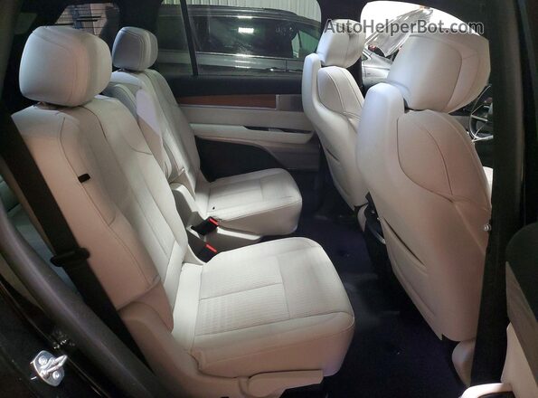 1GYC3KML9TZ710772 2026 CADILLAC VISTIQ Black უკანა სავარძლების ხედი