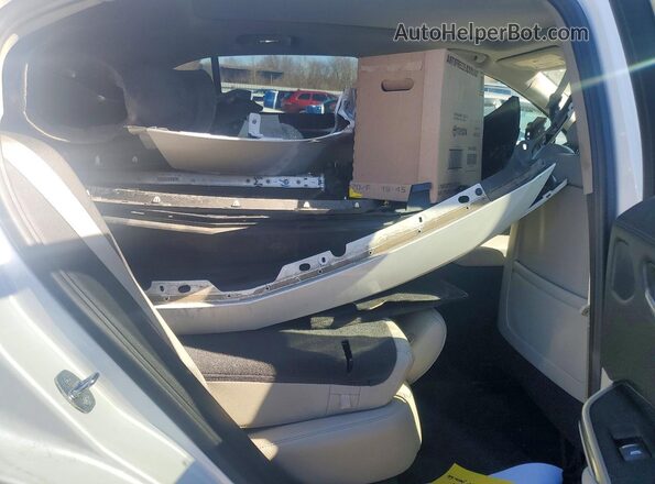 1GYFZDR40LF036831 2020 CADILLAC XT4 Белый Вид задней части салона