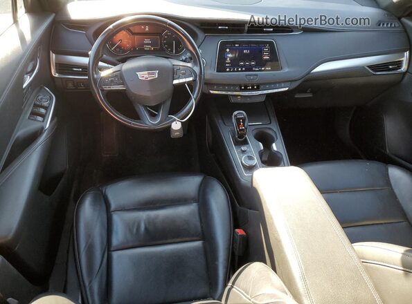 1GYFZDR48MF003724 2021 CADILLAC XT4 Orange წინა პანელის ხედი