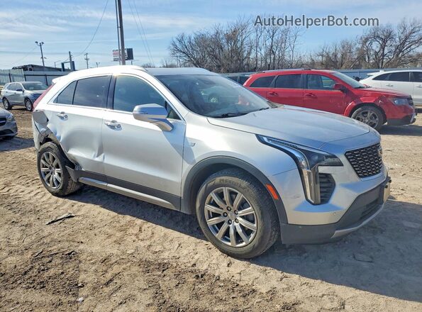 1GYFZDR48NF110029 2022 CADILLAC XT4 Серебряный Передняя правая четверть