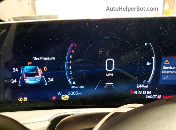 1GYFZDR49SF161311 2025 CADILLAC XT4 Белый Вид щитка приборов