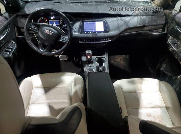 1GYFZER43KF213831 2019 CADILLAC XT4 Черный 