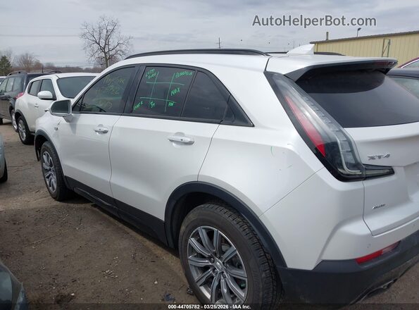 1GYFZFR44LF047150 2020 CADILLAC XT4 White Widok wnętrza 360 stopni