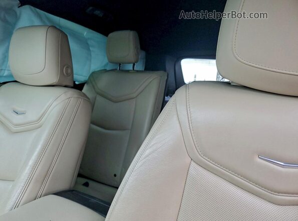 1GYKNARS8HZ198476 2017 CADILLAC XT5 Черный Вид задних сидений