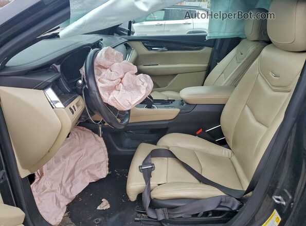 1GYKNARS8HZ198476 2017 CADILLAC XT5 Черный Вид салона спереди