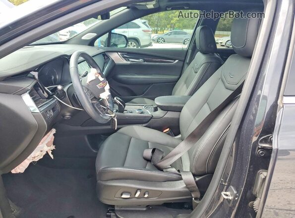 1GYKNCRS3PZ157232 2023 CADILLAC XT5 Charcoal Вид салону спереду