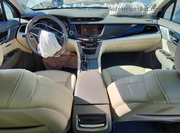 1GYKPCRS8SZ127940 2025 CADILLAC OTHER Белый Вид панели приборов